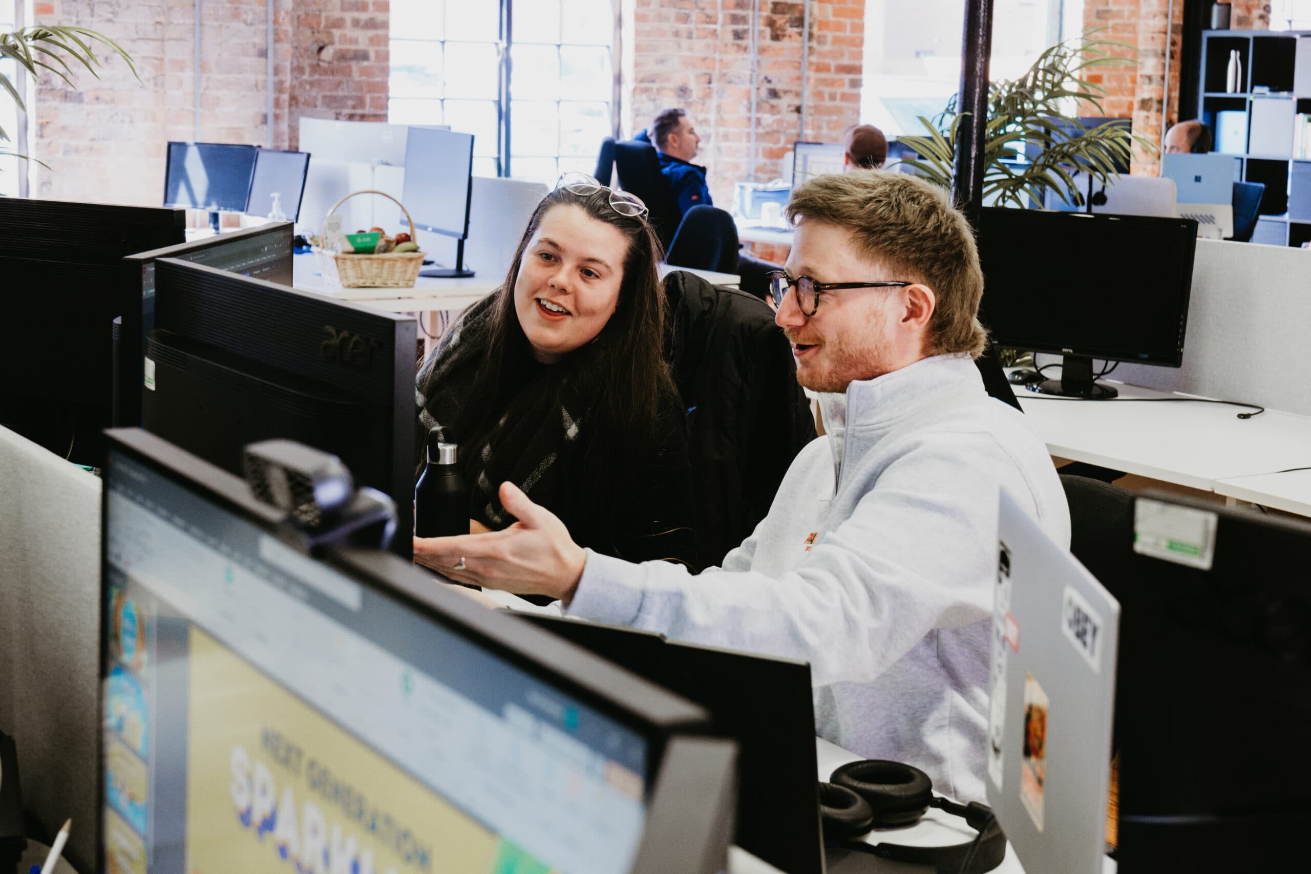 Strategy bottom decorative image